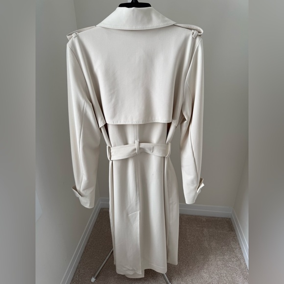 Banana Republic Off-White Trench Coat - Picture 4 of 8